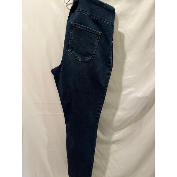 Lee Sculpting Slim Fit Skinny Leg Pull-On Jeans - Size 12 Petite - Picture 6 of 8